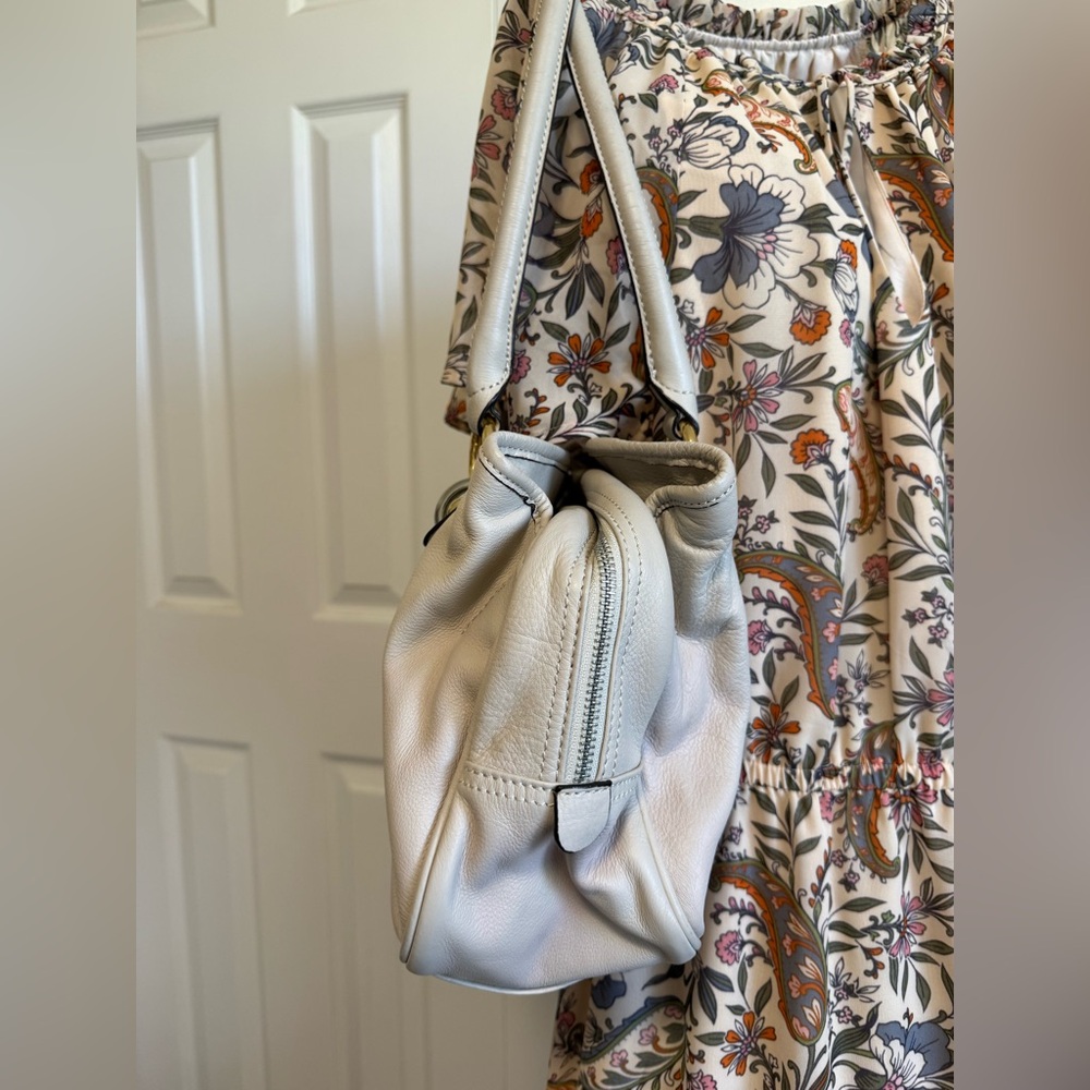 B. Makowski cream, genuine leather satchel. - Picture 3 of 11